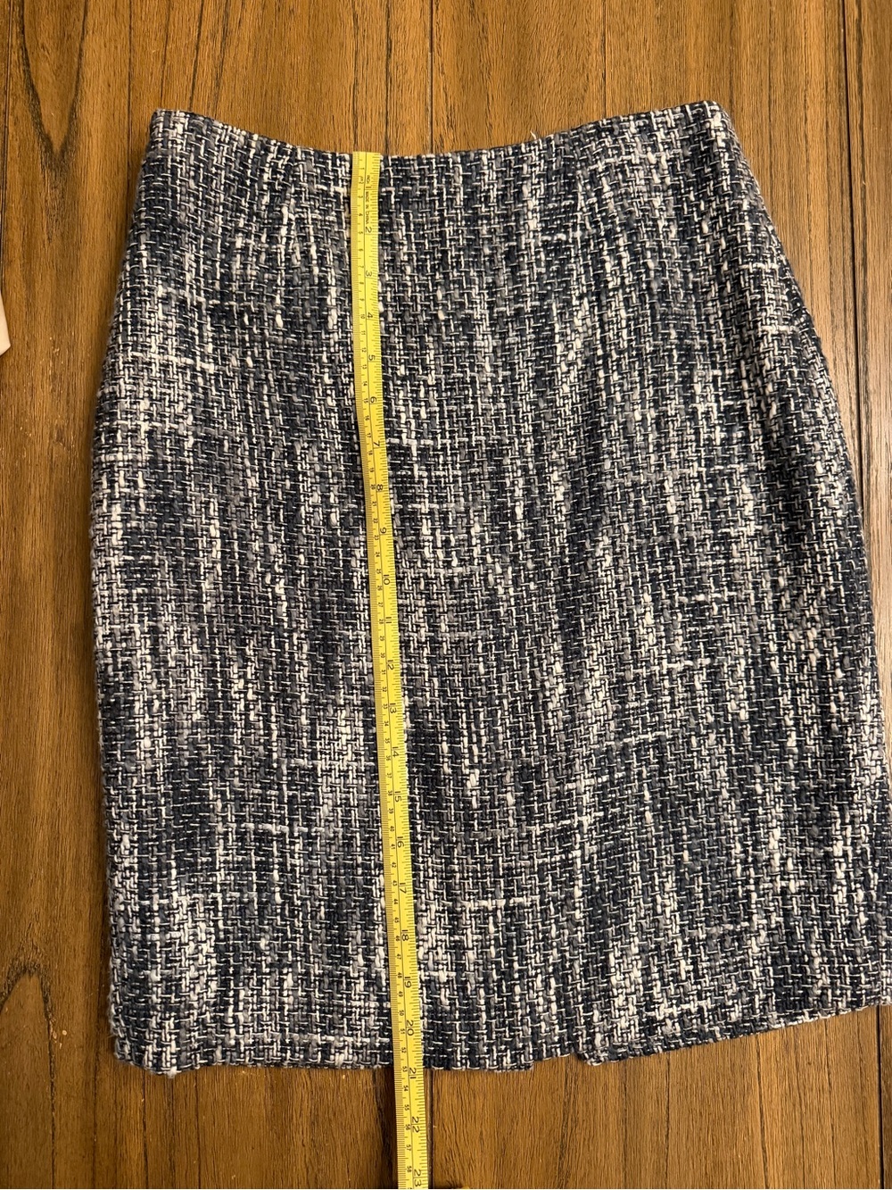 Brooks Brothers Navy and White Tweed Suit Jacket & Skirt - Picture 12 of 13